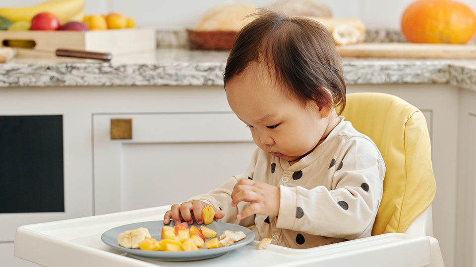 Signs Your Baby is Ready for Solid Foods